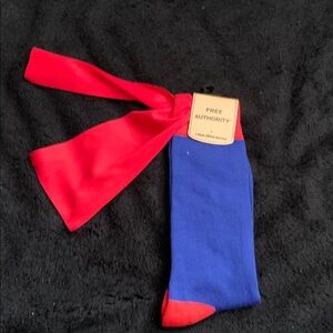 Free Auhtority Crew Socks